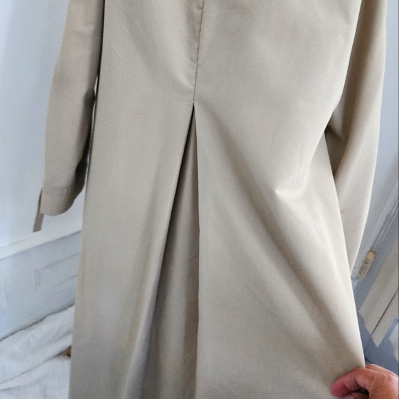 Trench coat - Picture 3 of 3